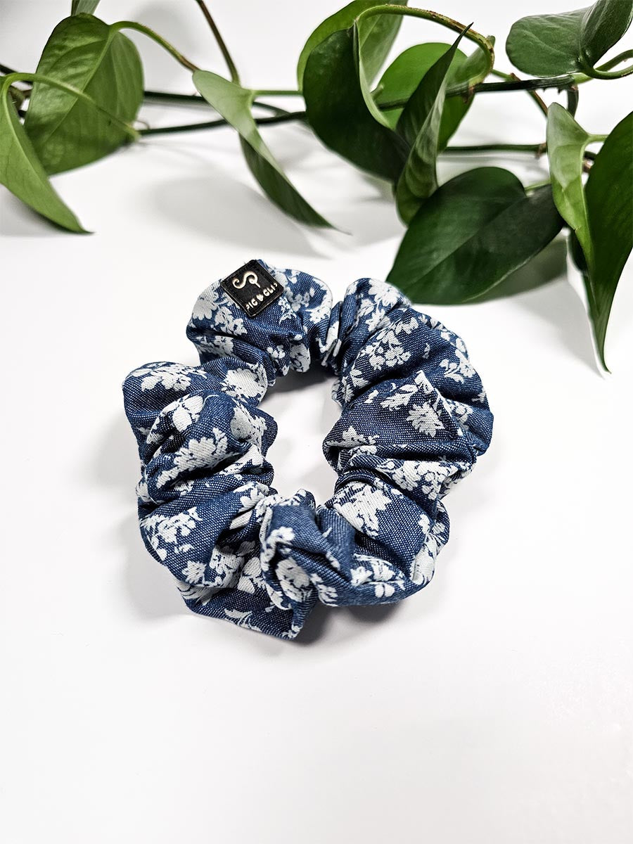 Chouchou Pic et Clip, modèle ''jeans fleurs délicates'', format moyen