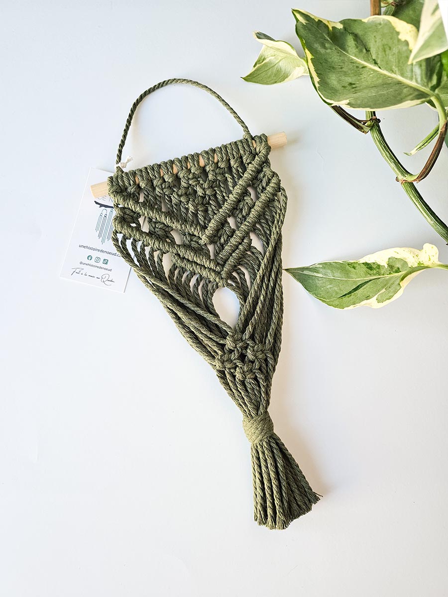 MINI JARDINIÈRE CLARA / Jardinière murale en macramé