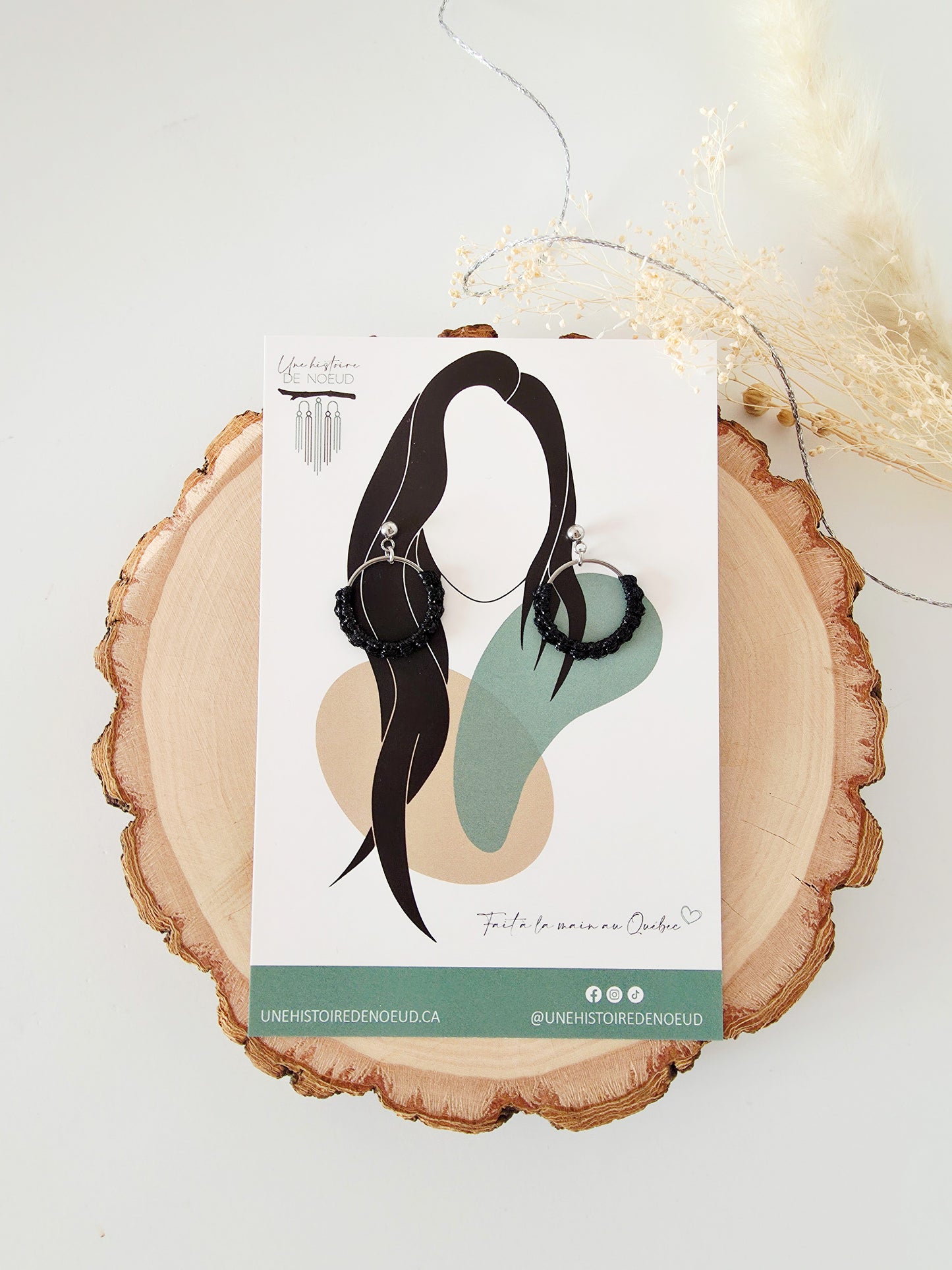 *Mini collection des fêtes* Boucles d’oreilles couleur noir, anneau 20 mm