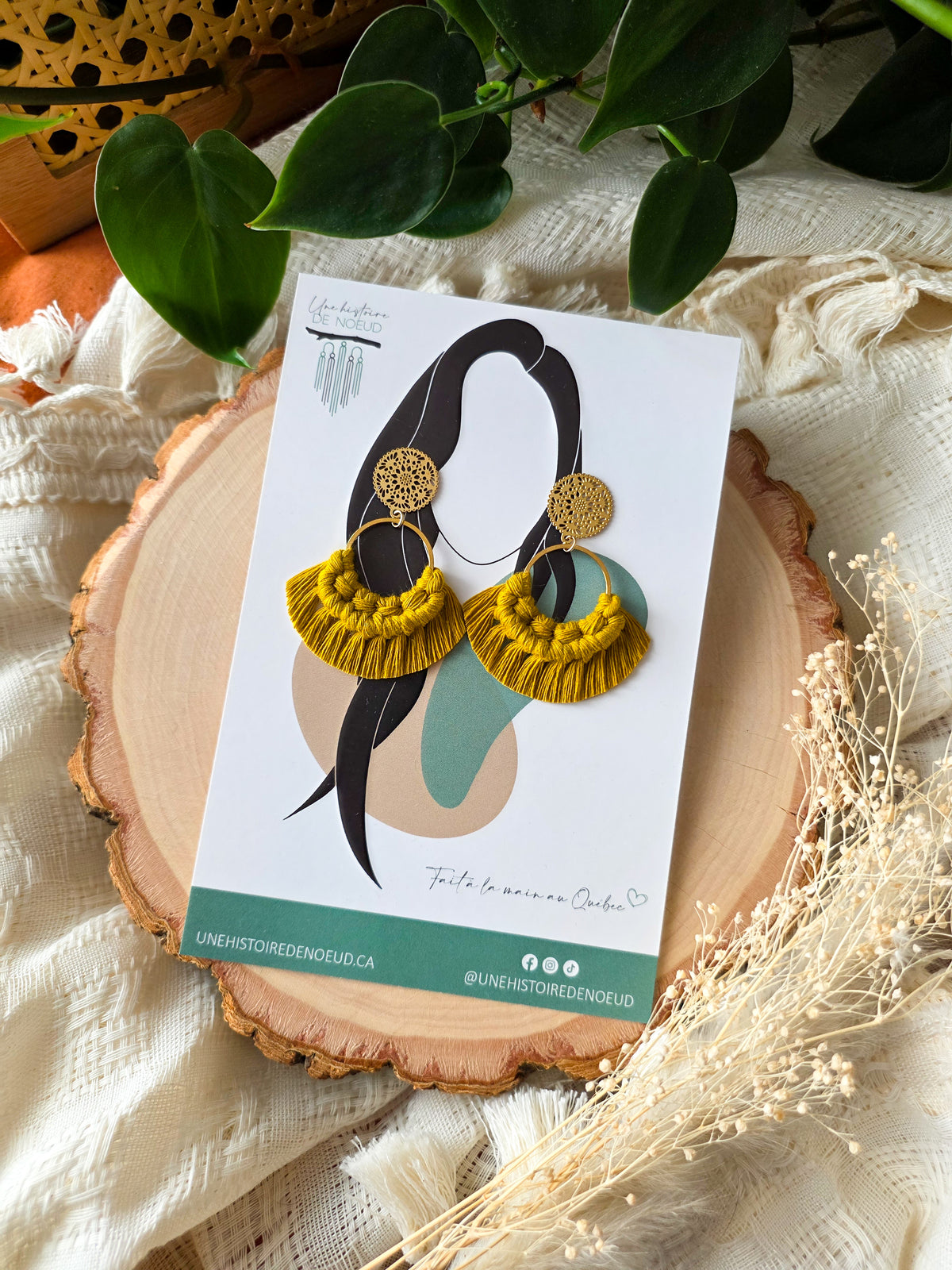 Spicy yellow earrings, 20mm hoop, gold hook