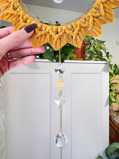 Capteur de soleil Solyana – Macramé bohème couleur jaune moutarde