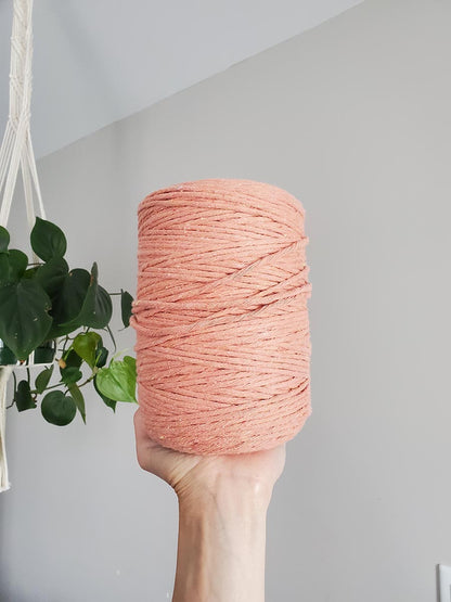 Porte-clés torsadé en macramé
