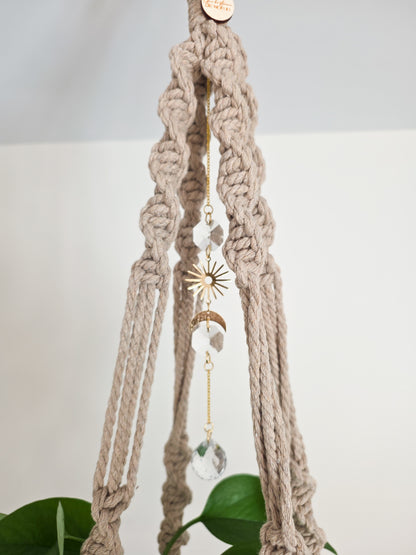 Liora Planter – Macramé with Suncatcher, Natural Color