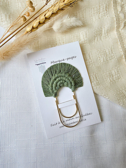 Macrame bookmarks