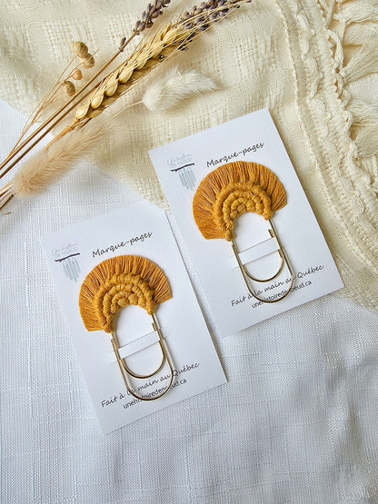 Macrame bookmarks