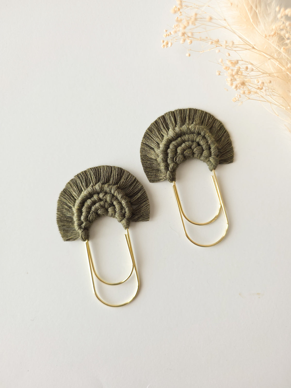 Macrame bookmarks