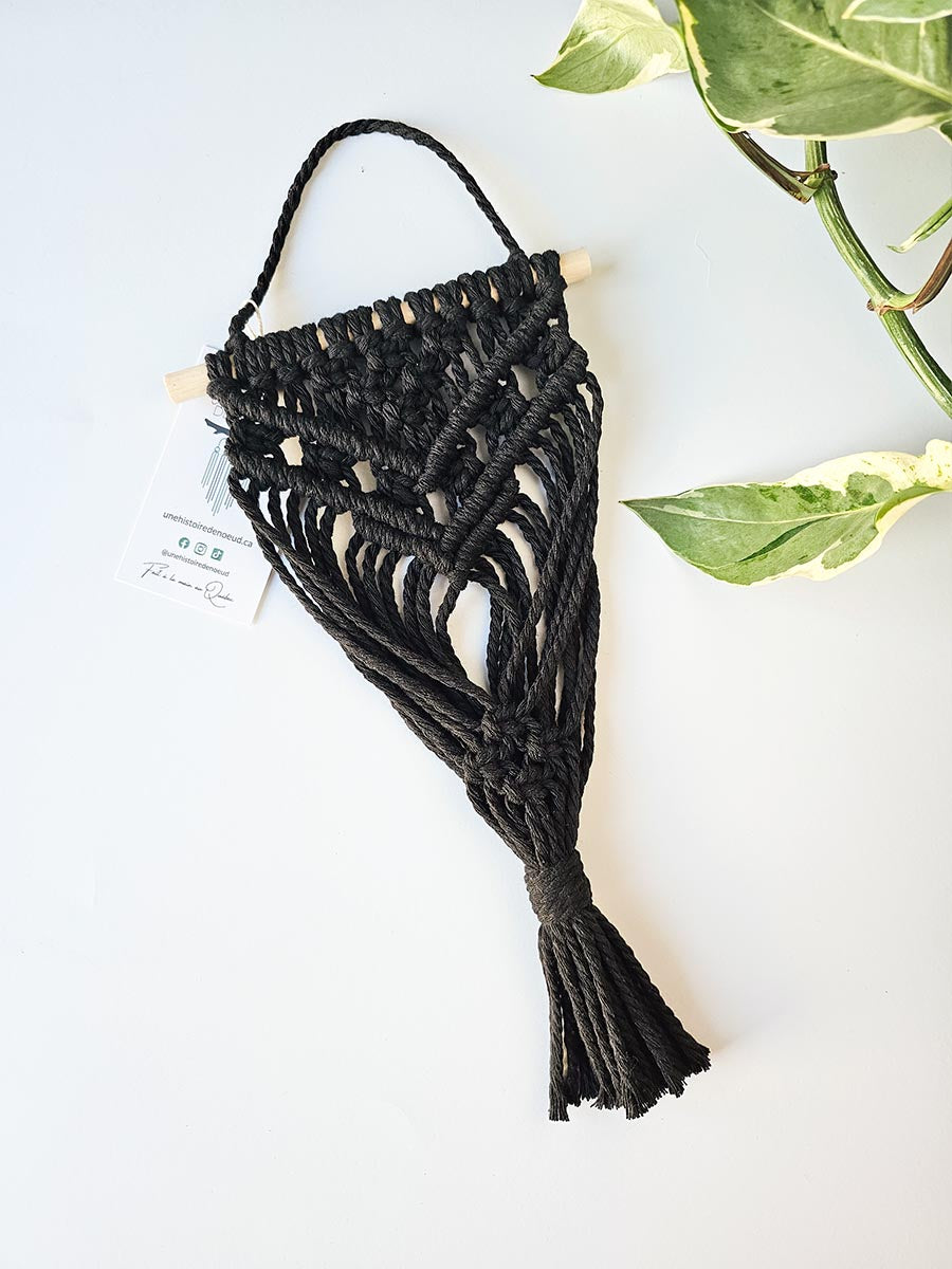 MINI JARDINIÈRE CLARA / Jardinière murale en macramé