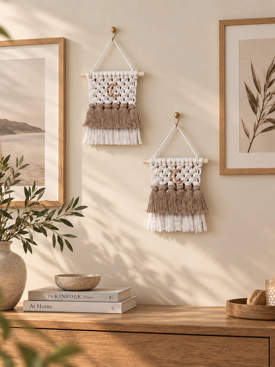 Mini tenture murale Luna en macramé, lune or rose