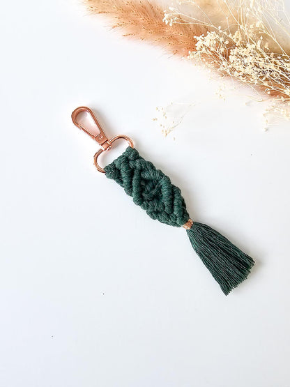 Porte-clés en macramé pince or rose
