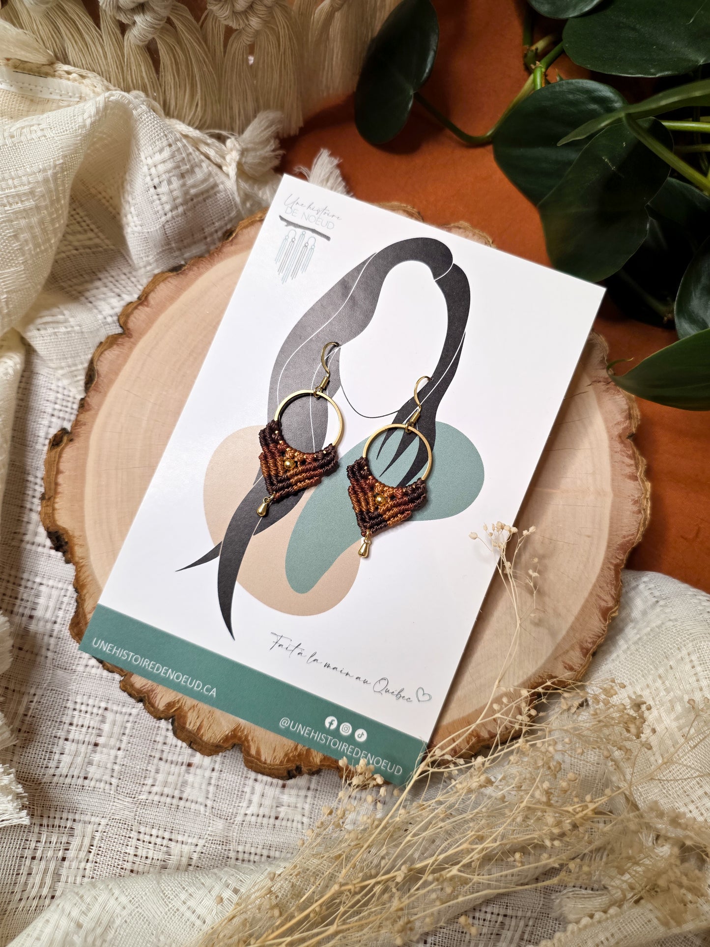 Boucles d’oreilles Ankaa – Micro-macramé bohème, chocolat, terracota et caramel